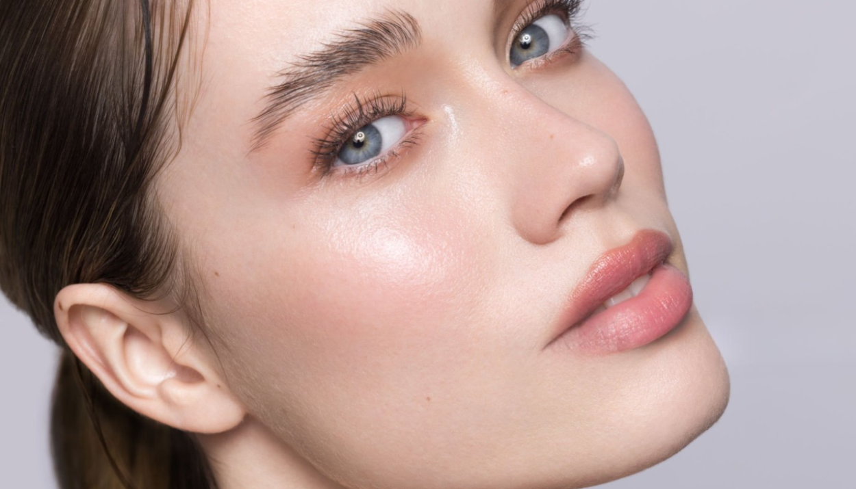 How to Keep Your Skin Hydrated with Timeless Skin Care Serums