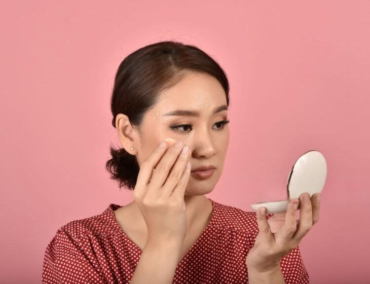 How to Care for Dry Skin Without Making It Greasy