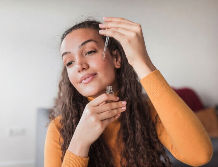 How Olay Serums Improve Skin Hydration and Glow